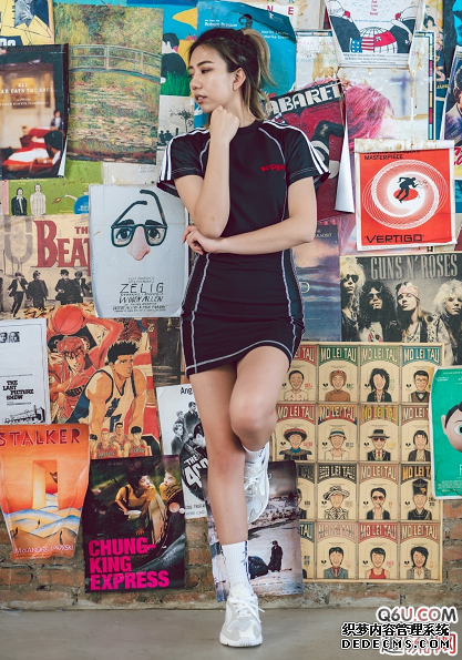 老爹鞋真的烂大街了吗 女生穿搭老爹鞋街拍示范 老爹鞋真的烂大街了吗 女生穿搭老爹鞋街拍示范