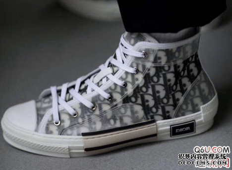 Dior Kaws high帆布鞋开箱评测 dior oblique高帮帆布鞋怎么样 Dior Kaws high帆布鞋开箱评测 dior oblique高帮帆布鞋怎么样