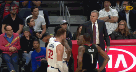 保罗率哈登等人闯快船更衣室 火箭快船严重冲突的前因后果 保罗率哈登等人闯快船更衣室 火箭快船严重冲突的前因后果