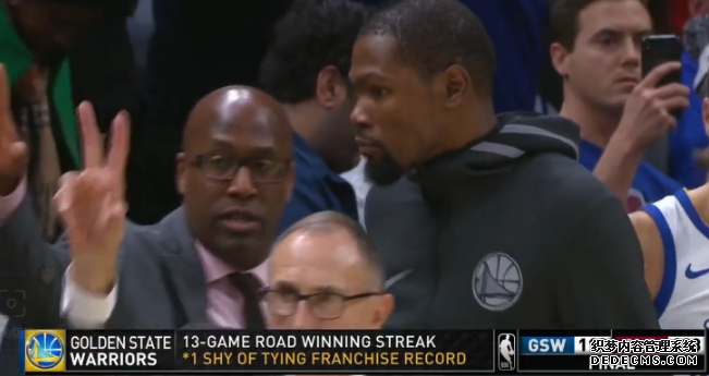 杜兰特带领勇士横扫骑士 杜兰特对詹姆斯再下一城 杜兰特带领勇士横扫骑士 杜兰特对詹姆斯再下一城