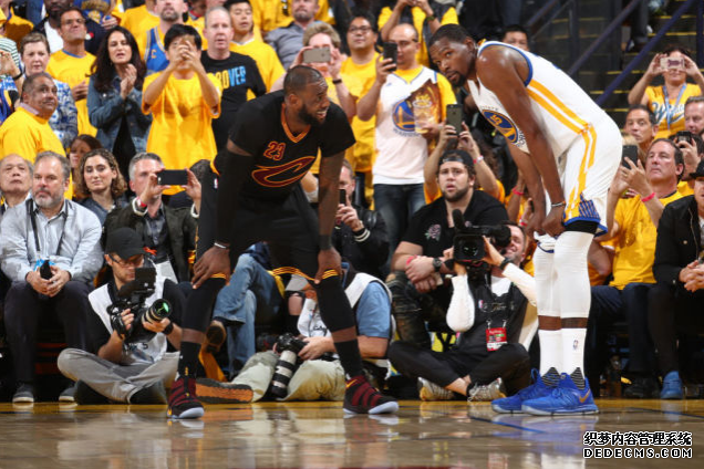 杜兰特成历史第二年轻20000分先生 杜兰特生涯得分能追上詹姆斯吗 杜兰特成历史第二年轻20000分先生 杜兰特生涯得分能追上詹姆斯吗